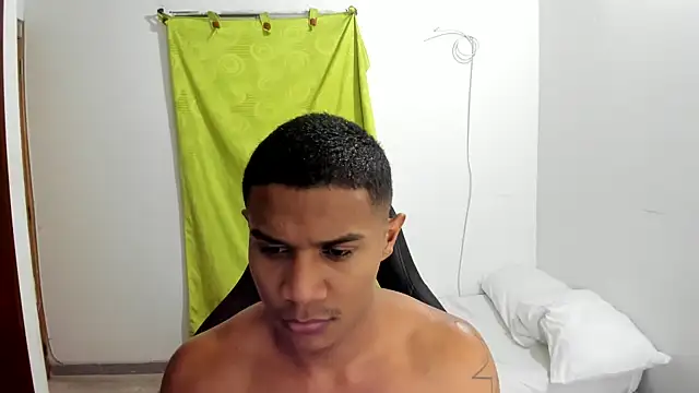 Snapshot of corzoethan chatting on 9, 7, 2026 corzoethan online show from 9, 7, 2026