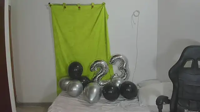 Snapshot of corzoethan chatting on 29, 4, 2026 corzoethan online show from 29, 4, 2026