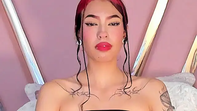 Snapshot of Eva_Benely chatting on 21, 10, 2025 Eva Benely online show from 21, 10, 2025