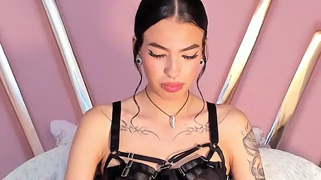 Snapshot of Eva_Benely chatting on 19, 9, 2025 Eva Benely online show from 19, 9, 2025
