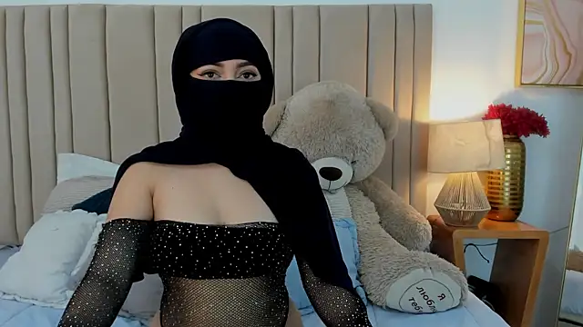 Snapshot of izadii chatting on 7, 5, 2026 izadii online show from 7, 5, 2026