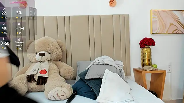 izadii online show from 7, 11, 2025