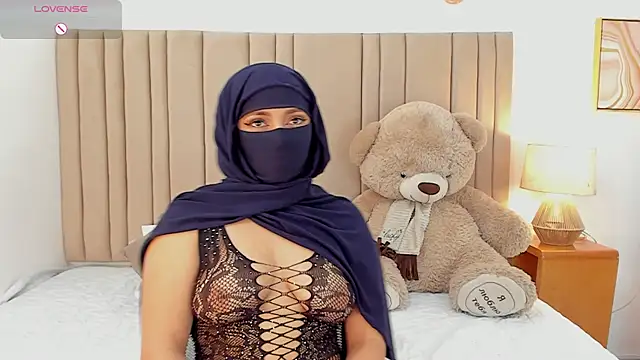 izadii online show from 12, 6, 2026