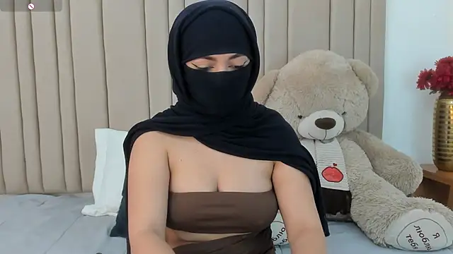 izadii online show from 14, 4, 2026