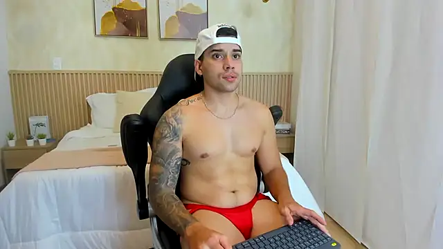 Snapshot of Mike_montoya1 chatting on 3, 10, 2025 Mike montoya1 online show from 3, 10, 2025