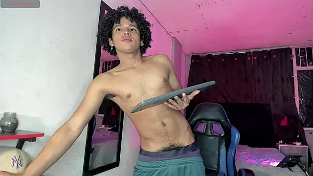 Noah Smith04 online show from 11, 4, 2026