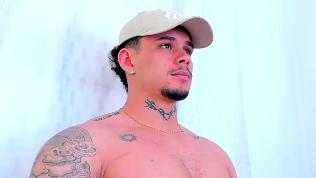 NoahhBrown online show from 8, 10, 2025