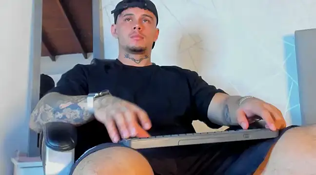 NoahhBrown online show from 19, 3, 2025