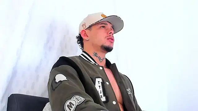 NoahhBrown online show from 12, 10, 2025