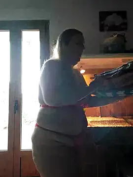 Snapshot of BecciDeluxe chatting on 15, 10, 2025 BecciDeluxe online show from 15, 10, 2025