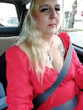 BecciDeluxe online show from 19, 12, 2025