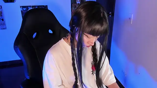 MonxxsLove online show from 9, 5, 2026