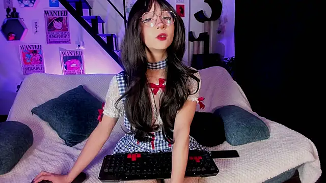 Snapshot of MonxxsLove chatting on 25, 9, 2025 MonxxsLove online show from 25, 9, 2025