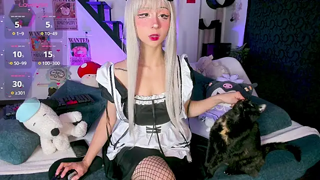 Snapshot of MonxxsLove chatting on 21, 10, 2025 MonxxsLove online show from 21, 10, 2025