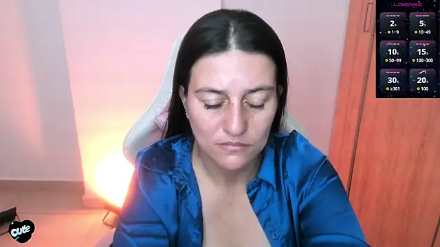 Snapshot of Saskyaa chatting on 14, 6, 2026 Saskyaa online show from 14, 6, 2026
