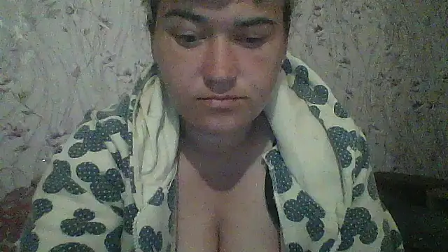 Snapshot of HollyLaBerry chatting on 18, 5, 2026 HollyLaBerry online show from 18, 5, 2026