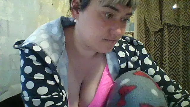Snapshot of HollyLaBerry chatting on 16, 5, 2026 HollyLaBerry online show from 16, 5, 2026