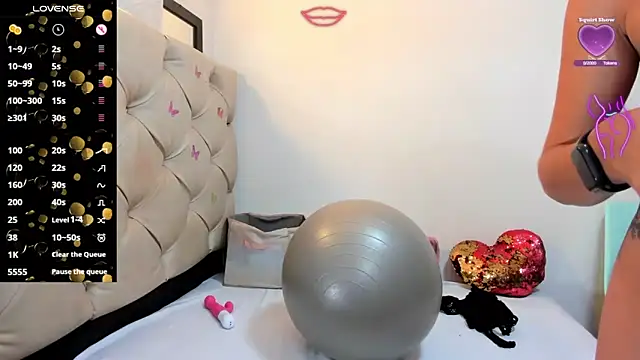 Snapshot of cleopatraa chatting on 8, 10, 2025 cleopatraa online show from 8, 10, 2025