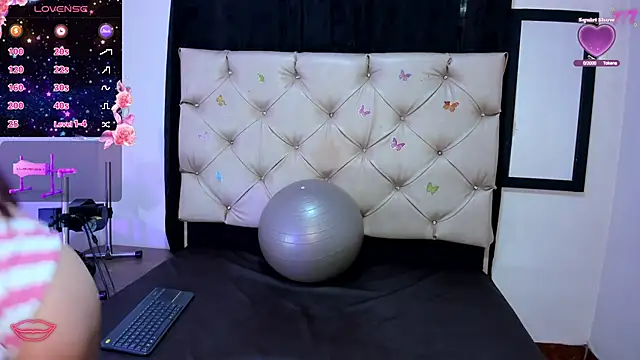 cleopatraa online show from 10, 3, 2026