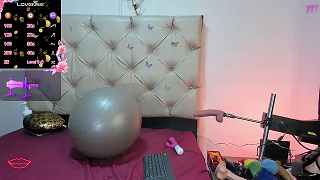 Snapshot of cleopatraa chatting on 11, 6, 2026 cleopatraa online show from 11, 6, 2026