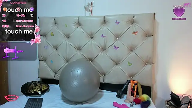 Snapshot of cleopatraa chatting on 7, 5, 2026 cleopatraa online show from 7, 5, 2026