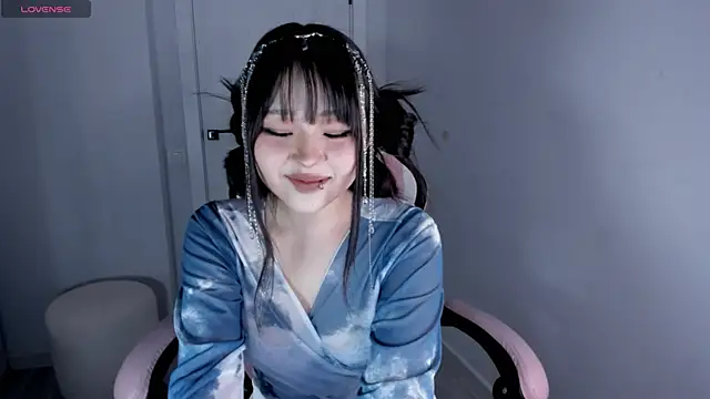 hee young11 online show from 25, 10, 2025