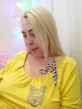 Snapshot of HotJanet chatting on 13, 1, 2025 HotJanet online show from 13, 1, 2025