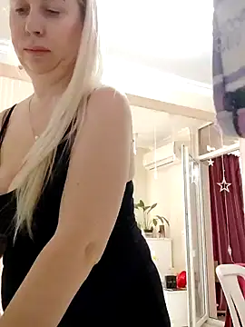 Snapshot of HotJanet chatting on 16, 3, 2025 HotJanet online show from 16, 3, 2025