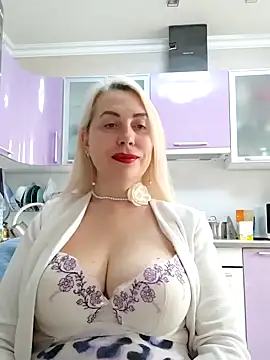 Snapshot of HotJanet chatting on 11, 3, 2025 HotJanet online show from 11, 3, 2025