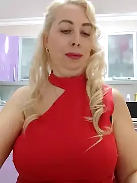 Snapshot of HotJanet chatting on 4, 2, 2025 HotJanet online show from 4, 2, 2025