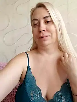 Snapshot of HotJanet chatting on 11, 1, 2025 HotJanet online show from 11, 1, 2025