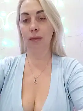 Snapshot of HotJanet chatting on 14, 1, 2025 HotJanet online show from 14, 1, 2025
