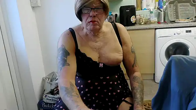 samanthasissieuk online show from 1, 12, 2025