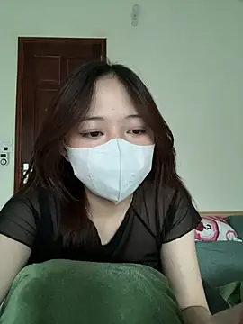 Snapshot of Seena-Mochi chatting on 9, 12, 2024 Seena-Mochi online show from 9, 12, 2024