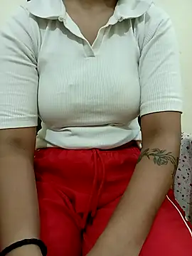 Snapshot of sweet_jia23 chatting on 30, 10, 2025 sweet jia23 online show from 30, 10, 2025