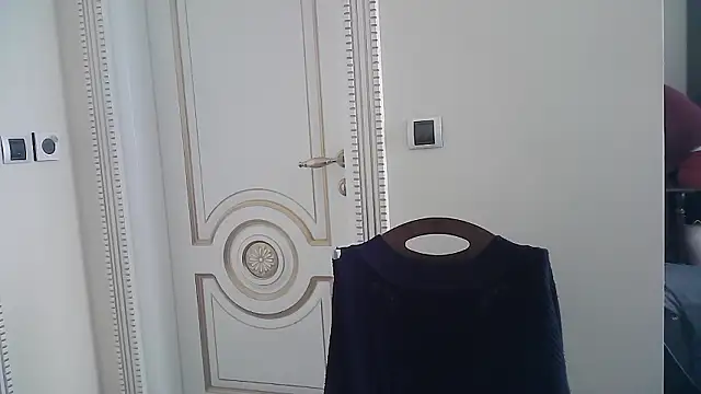 KIZLAZIMYaa online show from 2, 2, 2026