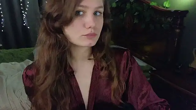 Snapshot of Charlotte_wow chatting on 16, 2, 2025 Charlotte wow online show from 16, 2, 2025