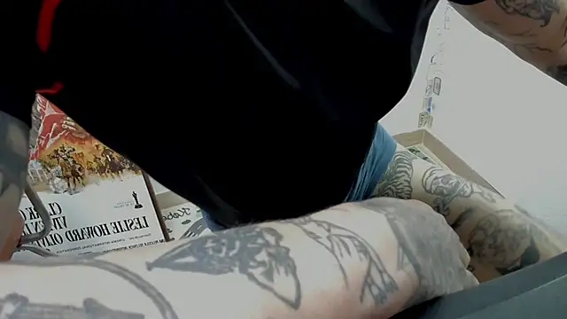 layneinchains online show from 10, 10, 2025