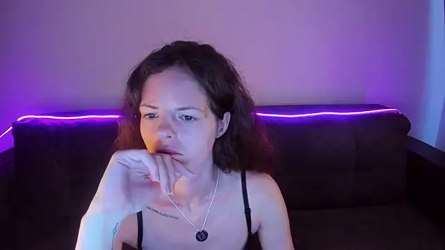 Snapshot of RubyAttwood chatting on 22, 5, 2026 RubyAttwood online show from 22, 5, 2026