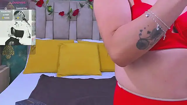 SuzanSmithh online show from 28, 11, 2025