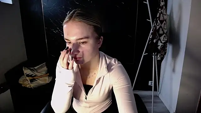 viktoria lovely online show from 9, 11, 2025