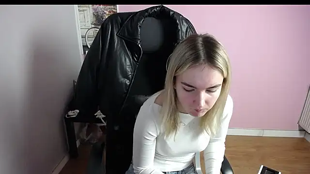 viktoria lovely online show from 11, 2, 2026