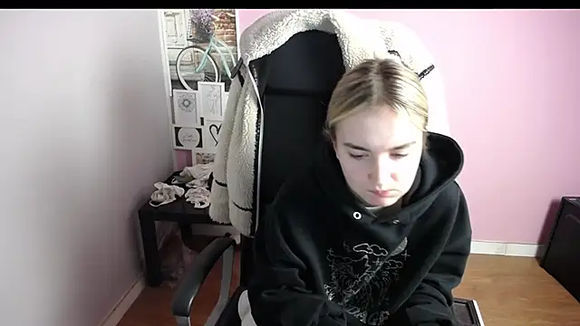 viktoria lovely online show from 23, 12, 2025