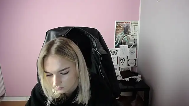 viktoria lovely online show from 15, 10, 2025