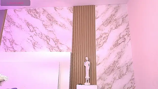 NicholScully online show from 9, 10, 2025