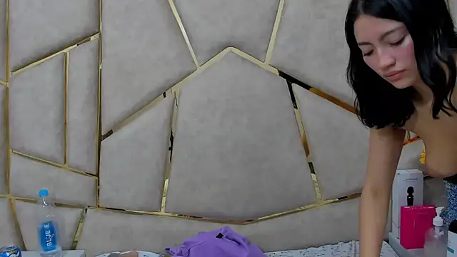 Kloe Candy1 online show from 3, 2, 2026