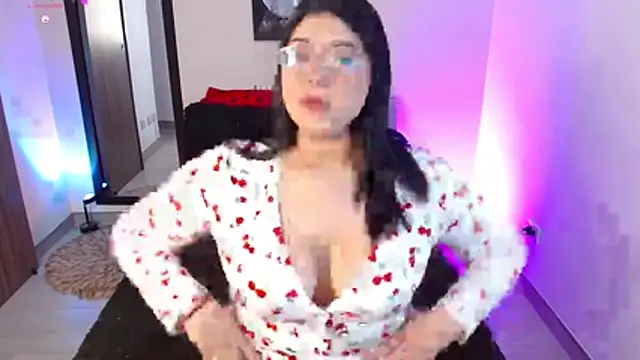 AlexaKimm online show from 6, 5, 2026