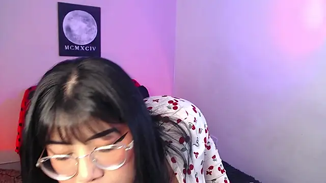 AlexaKimm online show from 4, 4, 2026