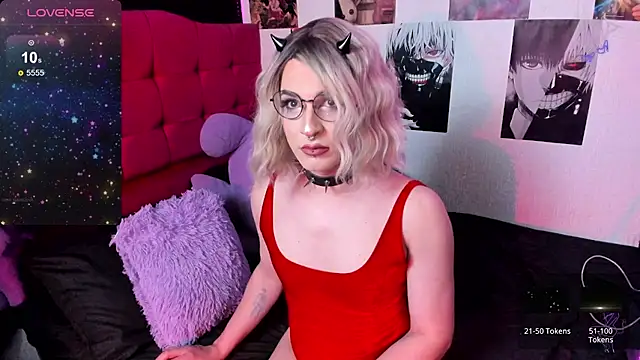 Snapshot of Violetx_moon chatting on 3, 11, 2025 Violetx moon online show from 3, 11, 2025