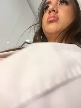 Snapshot of GabiBoobs chatting on 12, 10, 2025 GabiBoobs online show from 12, 10, 2025